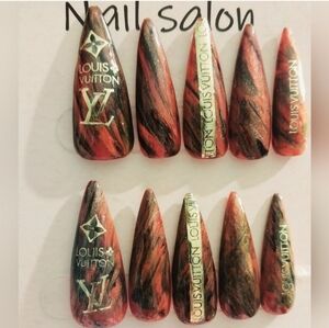 Handcrafted Custom Press On Nails Sz Medium